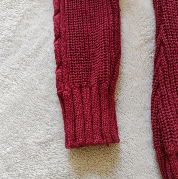 G.H. Bass Maroon Cable Knit Rounded Front Hem Cardigan Sz M - Picture 9 of 14